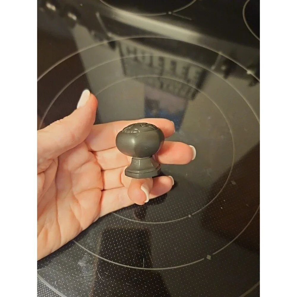 NWOT Restoration Hardware Aged Bronze Round Cabinet Knob 1.25” Floral Scroll